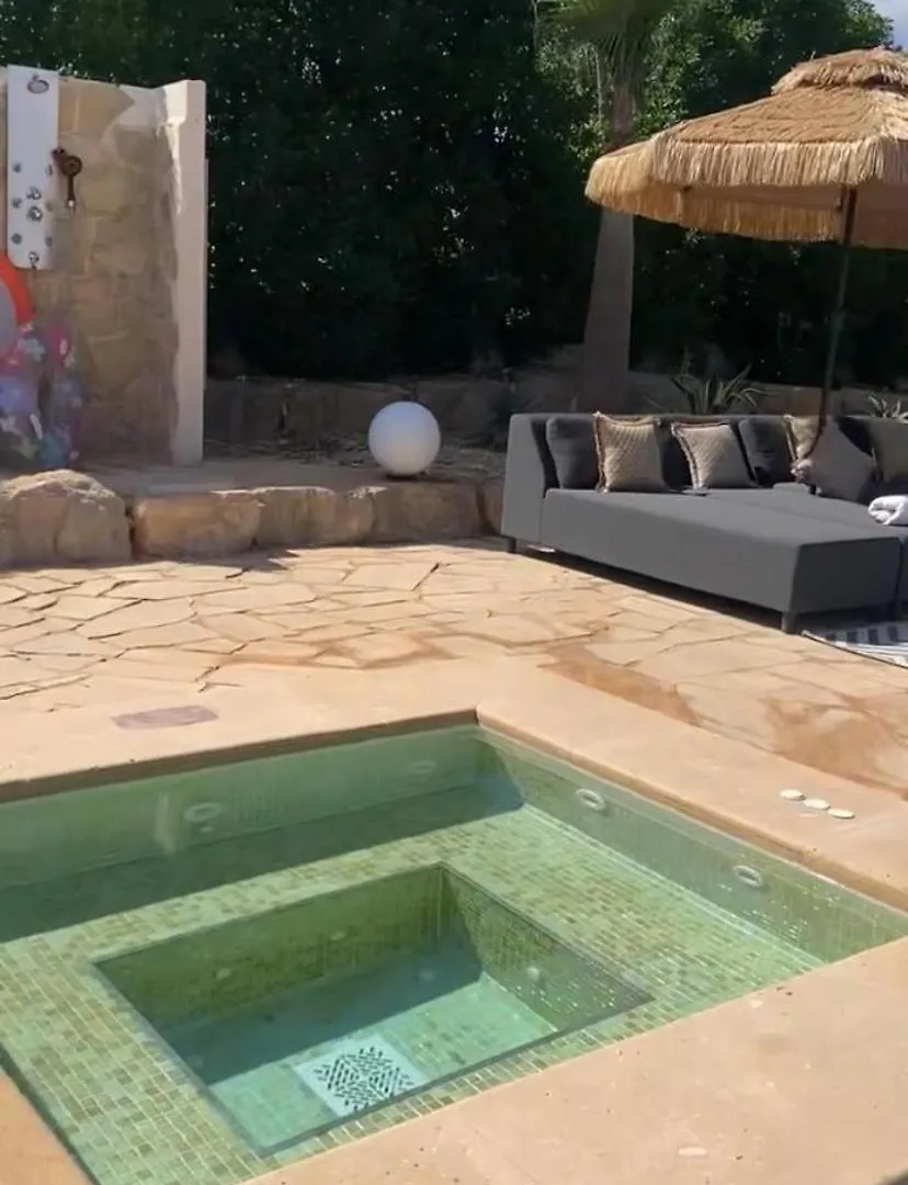 Villa Mallorca Finca Gallo Negro Santanyi Campos Gesamte Unterkunft Social Media
